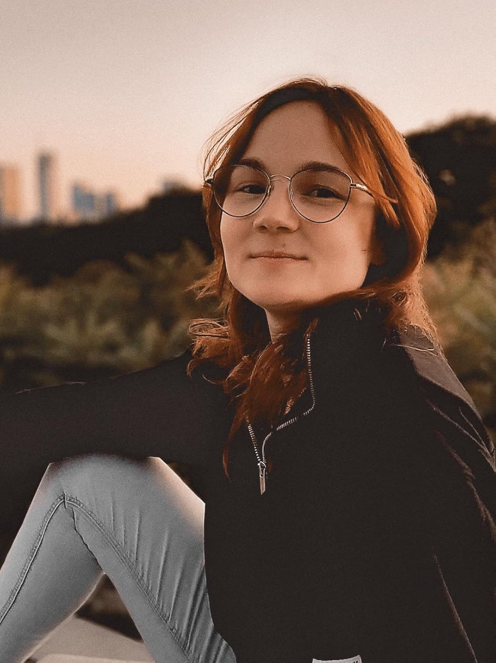 Aveleigh headshot (1) Alten